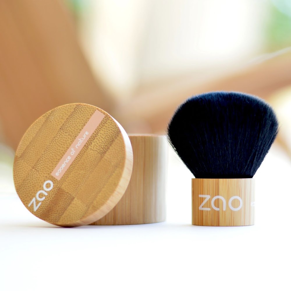 短身碎粉掃 Kabuki Brush 701